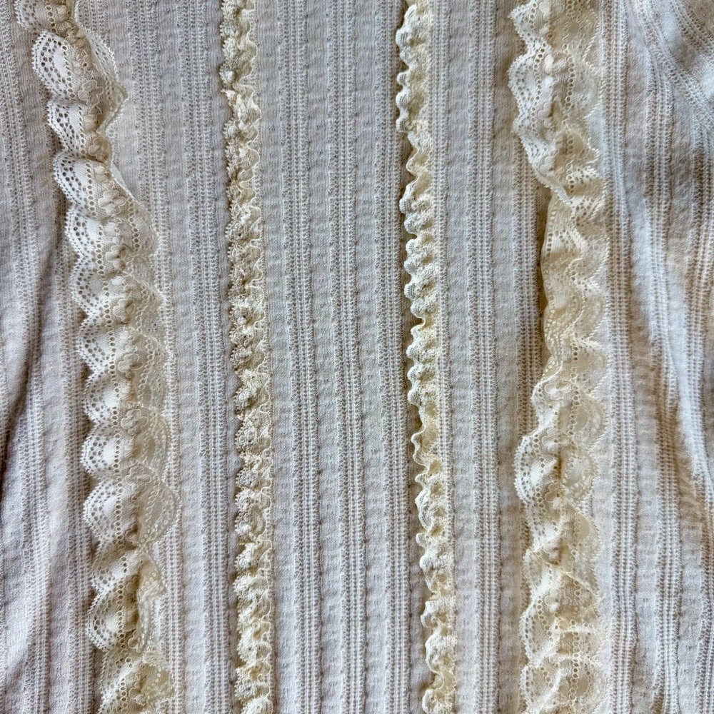 Blashe - Boutique Round Neck Ruffle & Lace Details Ribbed Long Sleeve Top Size M - Picture 6 of 10